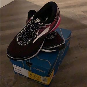 Brooks Ghost Women’s Size 9.5 Wide